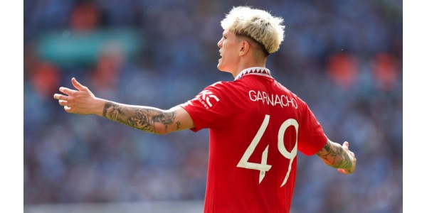 Alejandro Garnacho traci szansę na założenie koszulki Manchesteru United z numerem 7